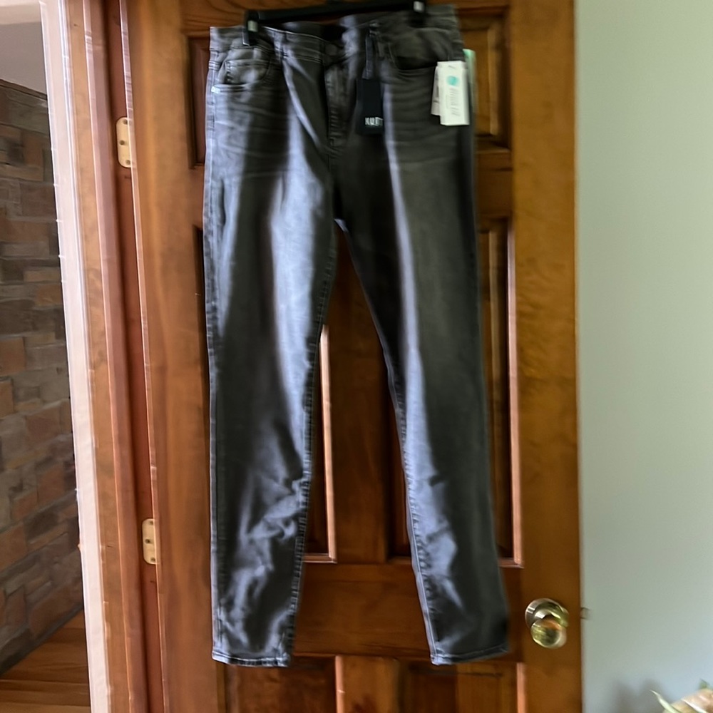 Skinny jeans! Gray new with tags!